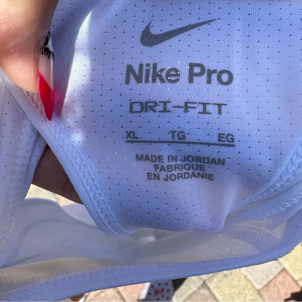 Nike Pro Dr-Fit White Tank Women’s Size XL - Picture 7 of 8